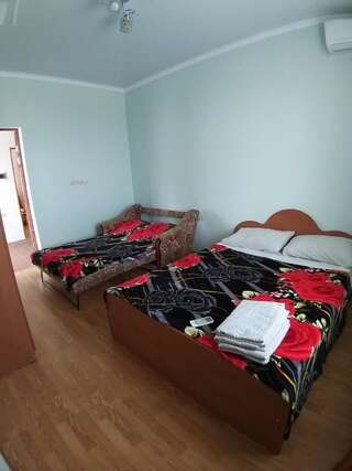 Гостевой дом Guest House on Shaumyana Алахадзы-1